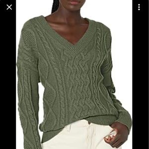 Dark green, cable knit, Guess sweater